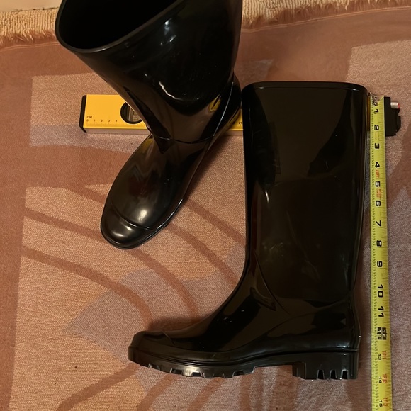Arizona Black Rain Boots, 9 - Picture 4 of 10